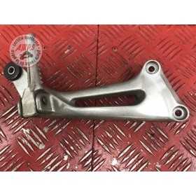 Platine repose pied passager droite 