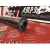 Axe de roue arriere 