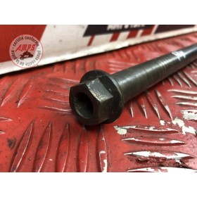 Axe de roue avant 