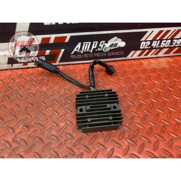 Regulateur de tension 