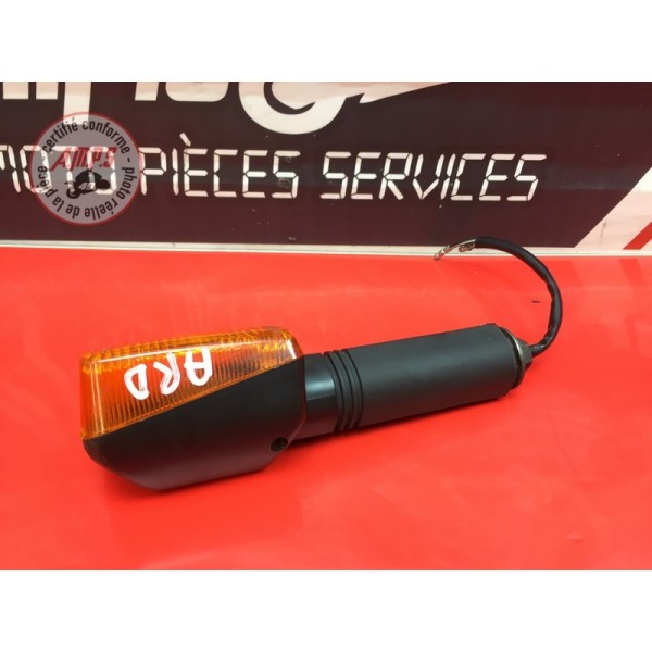 Clignotant arrière droit 