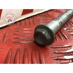 Axe de roue arriere 