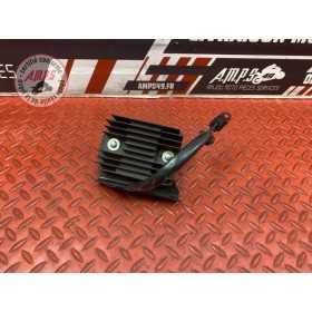 Regulateur de tension 