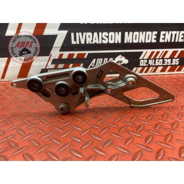 Platine repose pied droite 