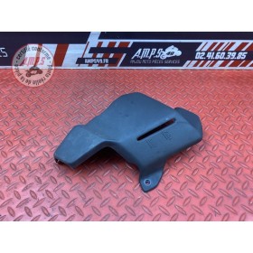 Cache plastique sur bocal de liquide 