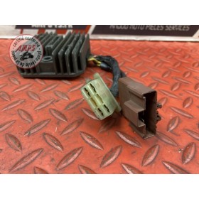 Regulateur de tension 