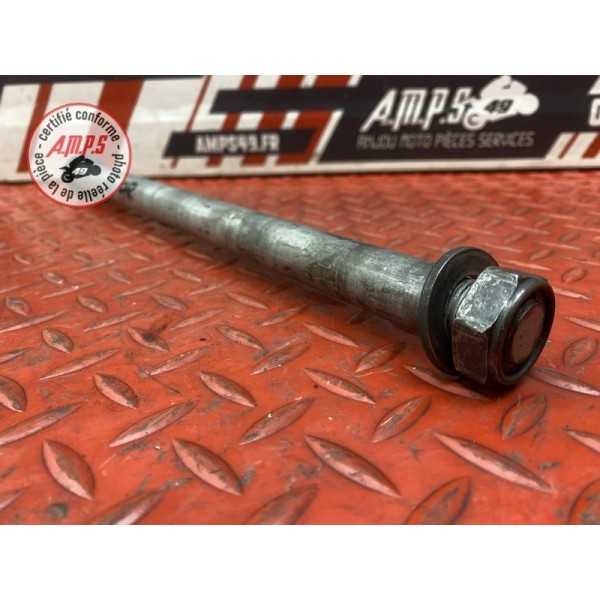 Axe de roue arriere 
