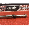 Axe de bras oscillant 
