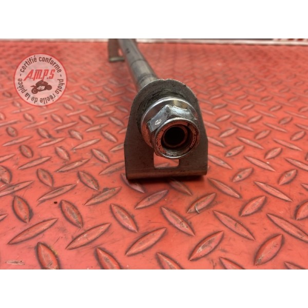 Axe de roue arriere 