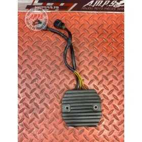 Regulateur de tension 