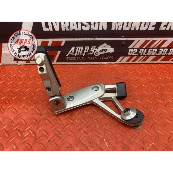 Platine repose pied passager gauche 