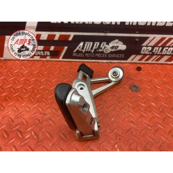 Platine repose pied passager gauche 