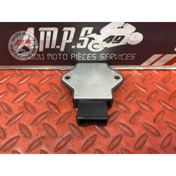Regulateur de tension 