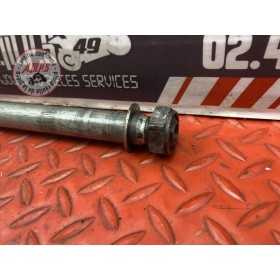 Axe de roue arriere 