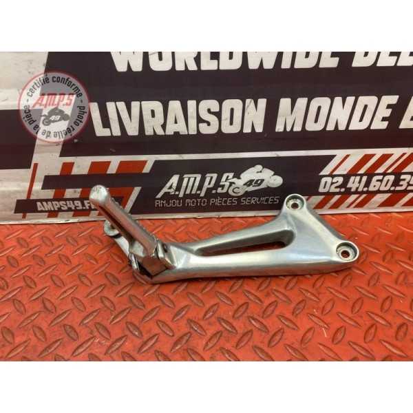 Platine repose pied passager droite 