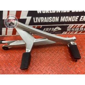 Platine repose pied droite 