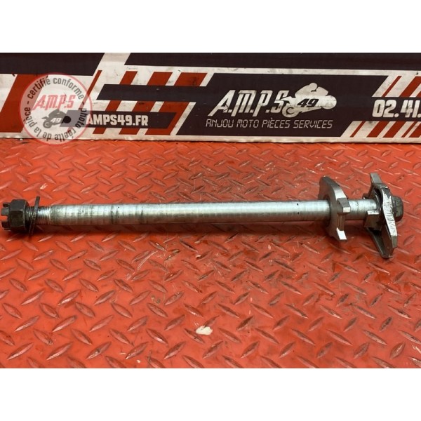 Axe de roue arriere 