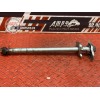 Axe de roue arriere 
