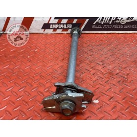 Axe de roue arriere 