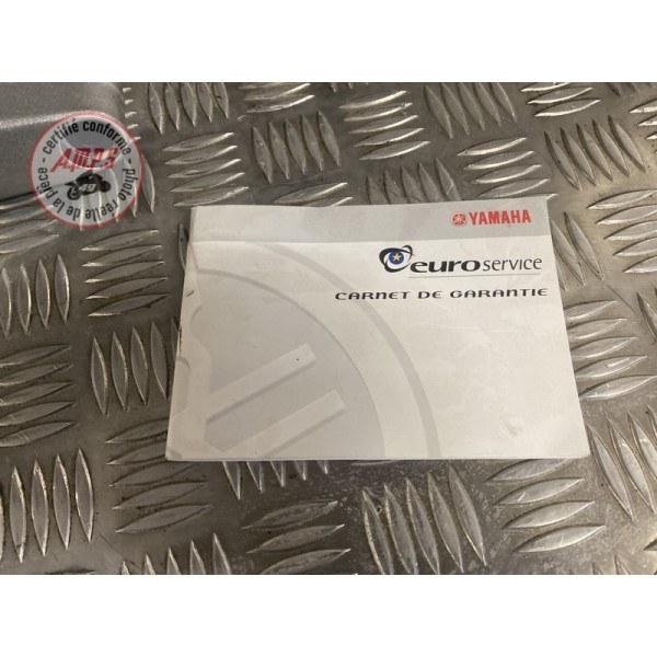 Cadre avec carte grise 