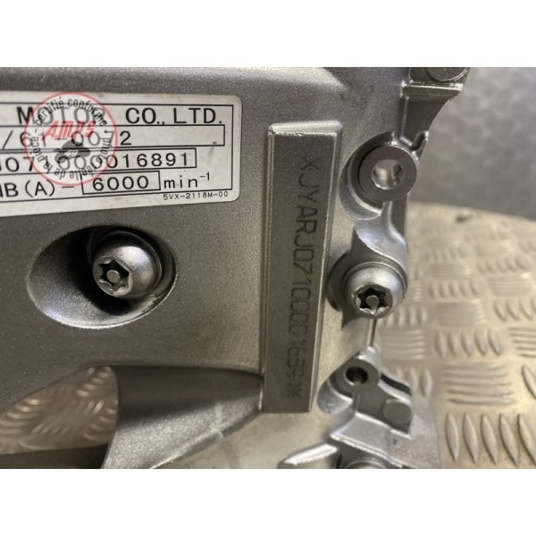 Cadre avec carte grise 