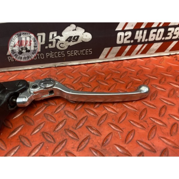 Maitre cylindre de frein avant 