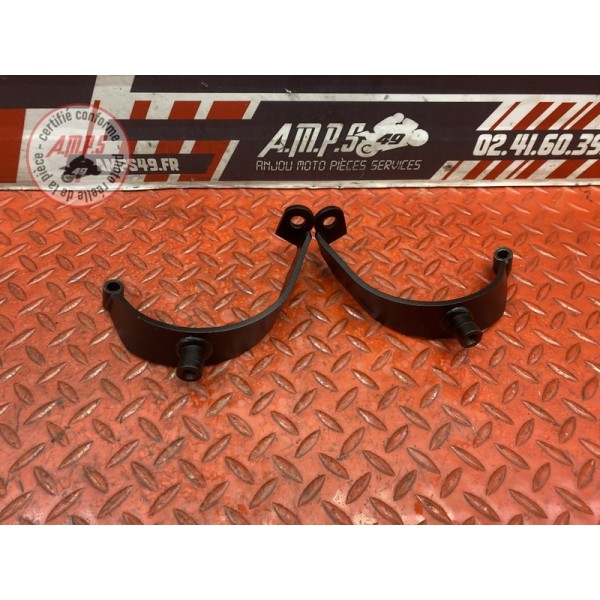 Support de silencieux 