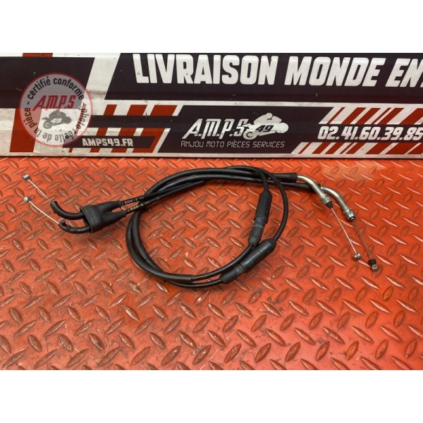 Cable d'accélérateur 