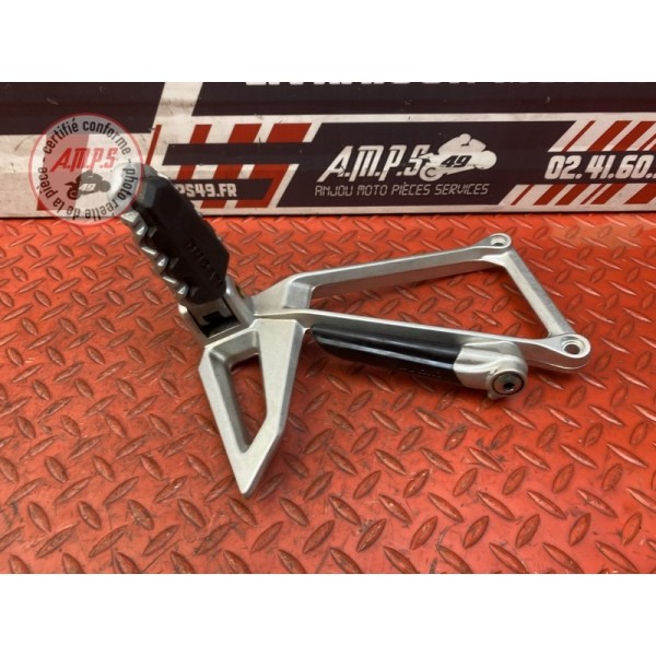 Platine repose pied passager gauche 