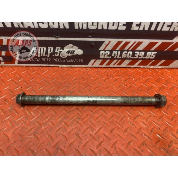 Axe de roue arriere 