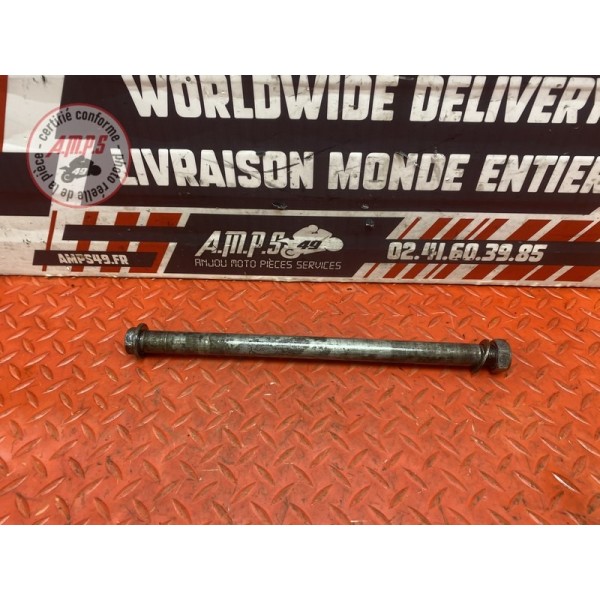 Axe de roue arriere 
