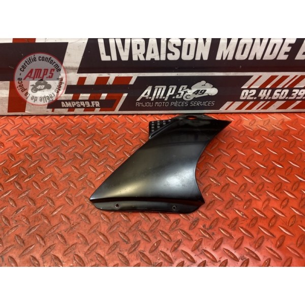 Cache plastique avant gauche 