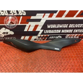 Cache sous reservoir droit 