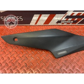 Cache sous reservoir gauche 