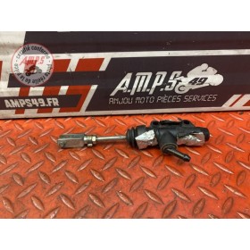 Maitre cylindre de frein arriere 