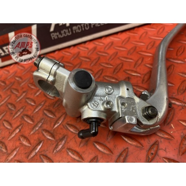 Maitre cylindre de frein avant 