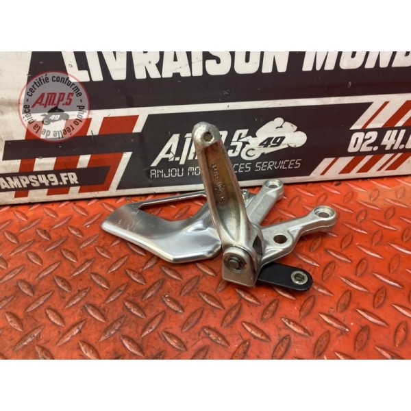 Platine repose pied droite 