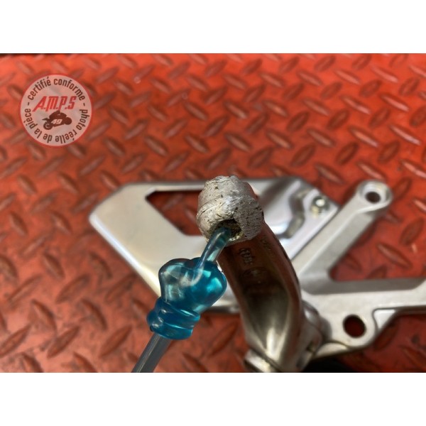 Platine repose pied droite 