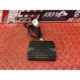 Regulateur de tension 