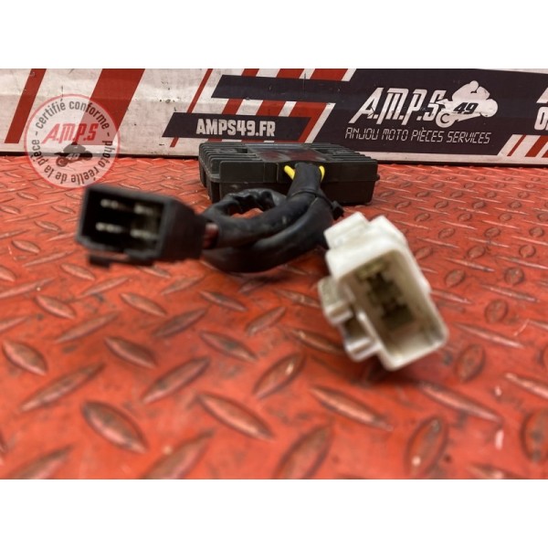 Regulateur de tension 
