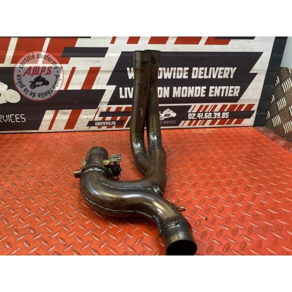 Ligne d'échappement intermédiaire 