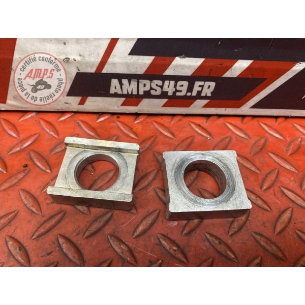 Entretoise d'axe de roue arriere 