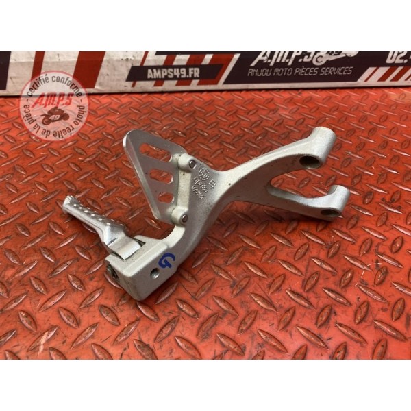 Platine repose pied passager gauche 