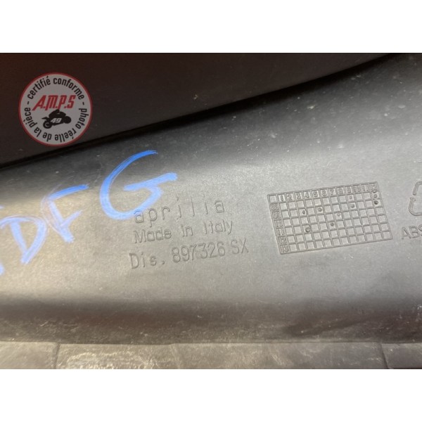 Cache interieur de tete de fourche gauche 