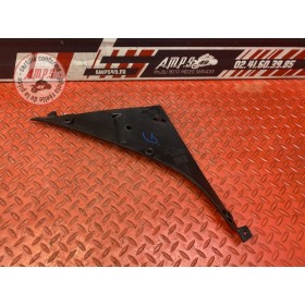 Cache sur flanc de carénage gauche 