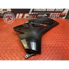 Flanc de carénage droit 