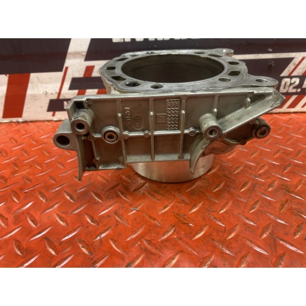 Cylindre piston avant 