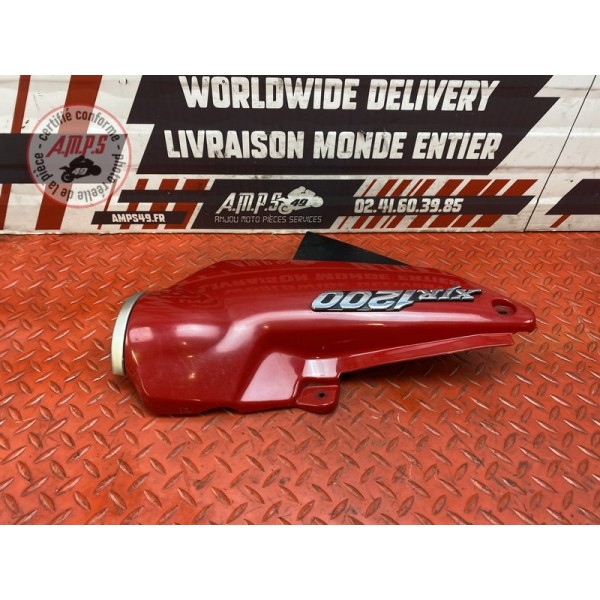 Cache plastique sous selle droit 