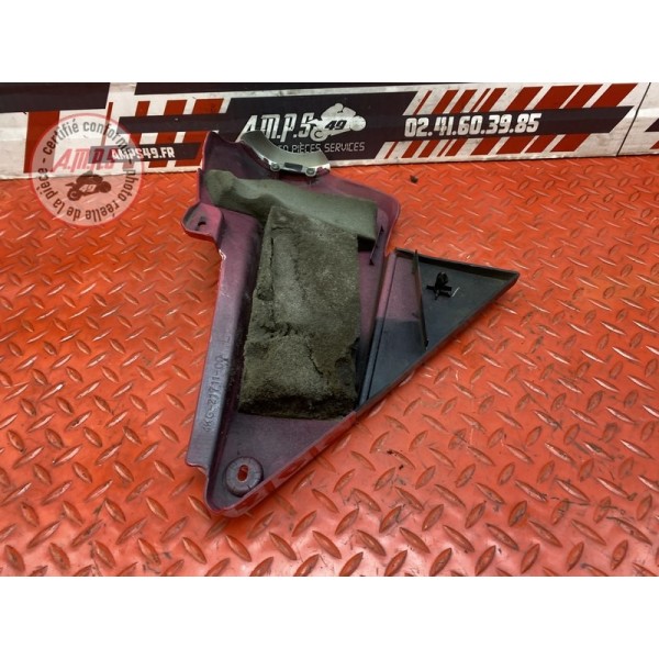 Cache plastique sous selle gauche 