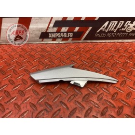 Cache plastique avant droit sur tete de fourche 